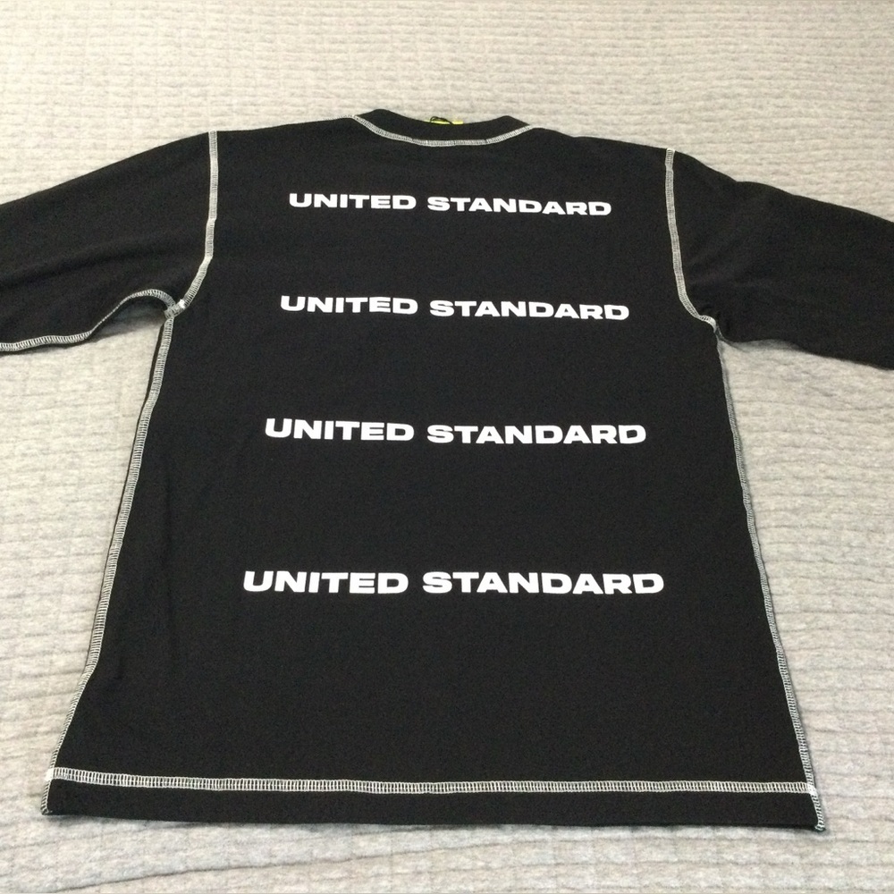 United Standard Men’s Card Holder Long Sleeve Tee with Logo Print on Back Size S - Picture 6 of 10